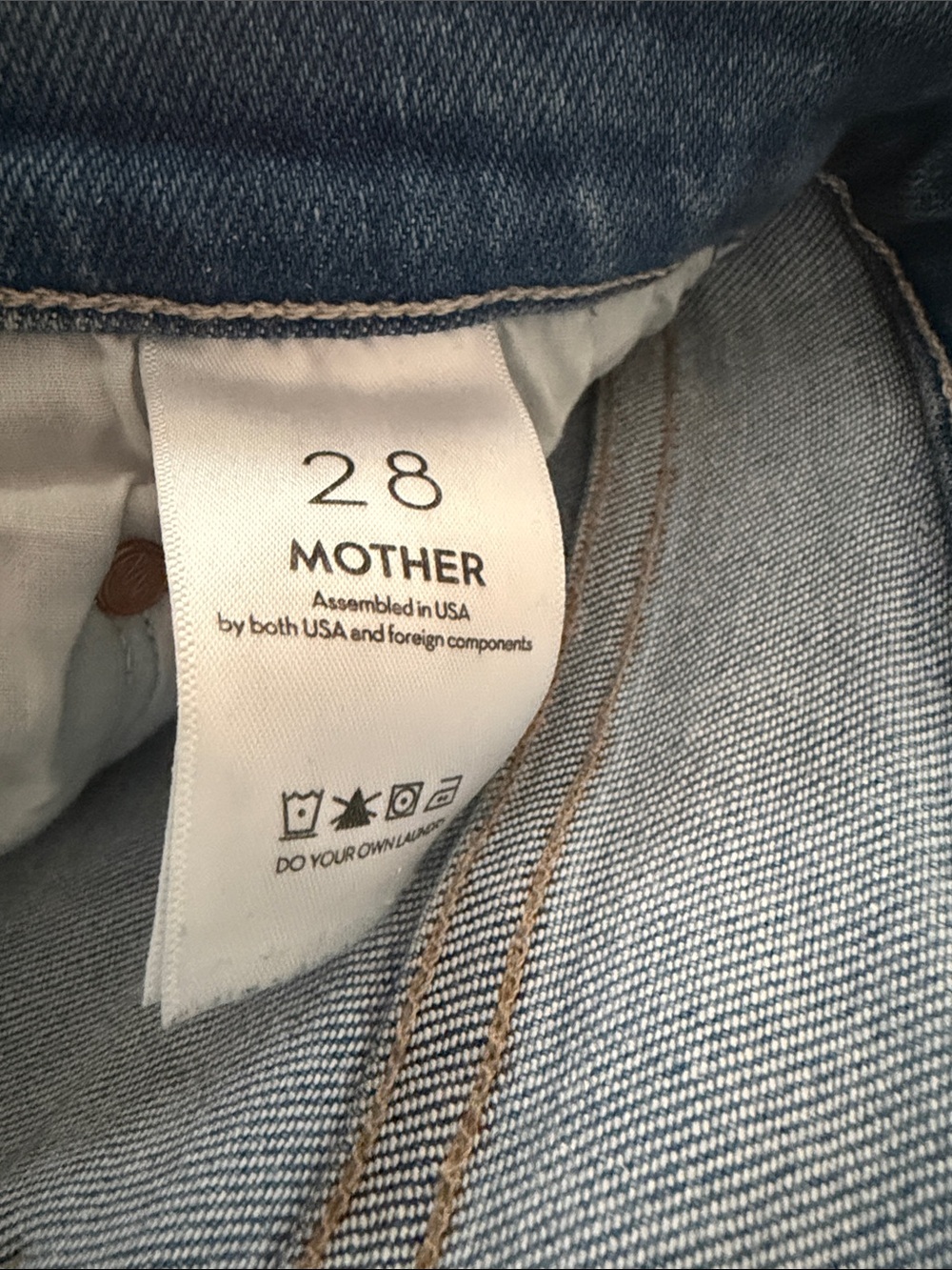 MOTHER Lil Rambler (Petites) Zip Flood - Cropped Straight Jeans - Picture 2 of 7
